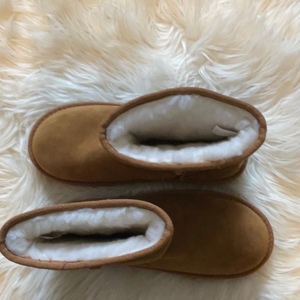 Kookaburra by UGG Women’s Chestnut Koola Short Boots Size 6 Style #1017090 - Picture 10 of 12